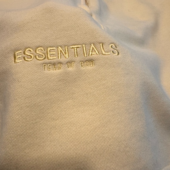 Fear of god Essentials Canary yellow sweat-shorts - Picture 9 of 10